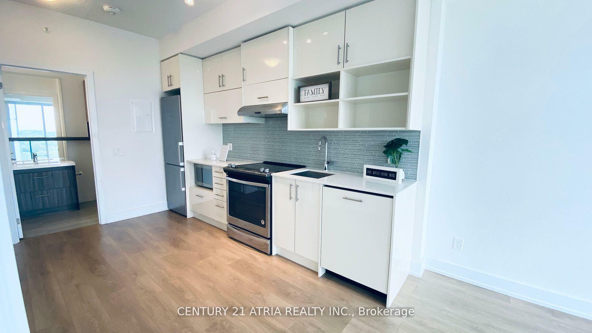 Property Photo:  128 Fairview Mall Drive 1307  ON M2J 0E8 