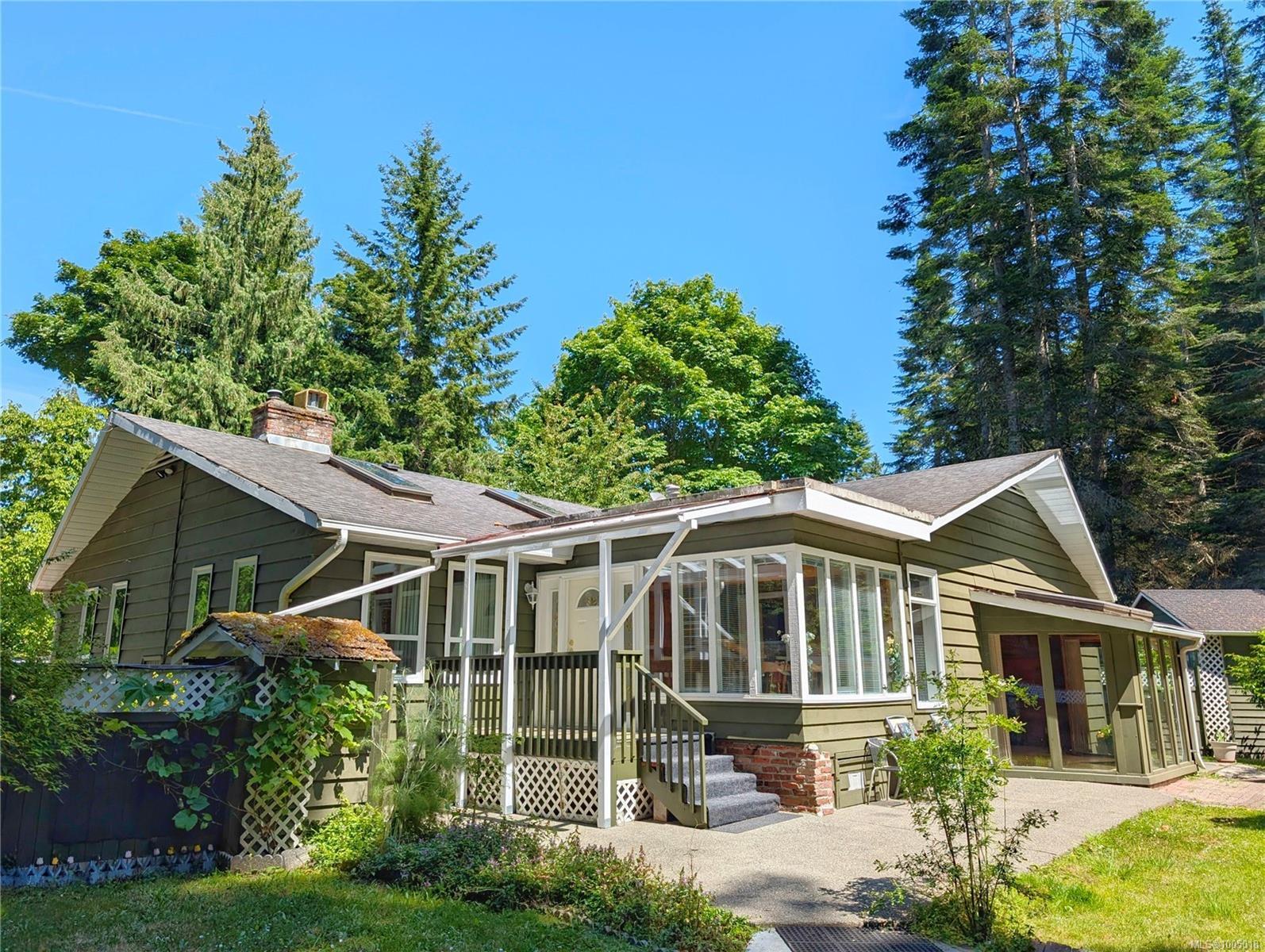 Property Photo: 857 Terrien Way BC V9P 1S9