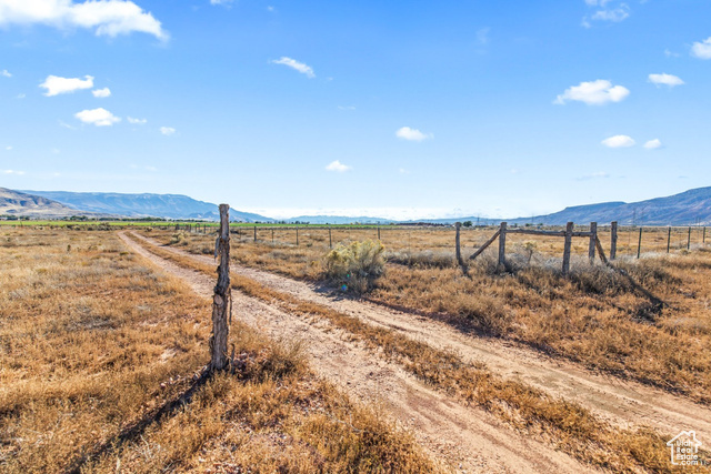 Property Photo: 655 W 1200 N UT 84657