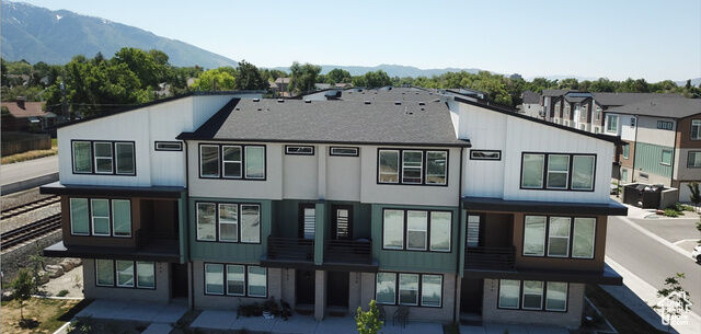 Property Photo:  138 E Abbeville Ct  UT 84070 