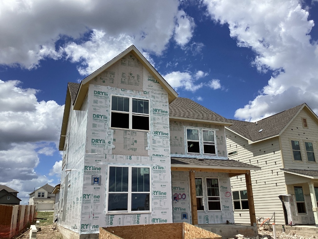 Property Photo: 200 Woodrow Lane TX 78642