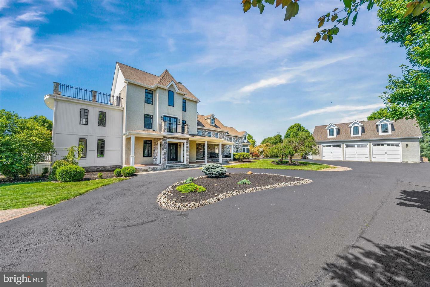 Property Photo: 2159 McCoy Road DE 19701