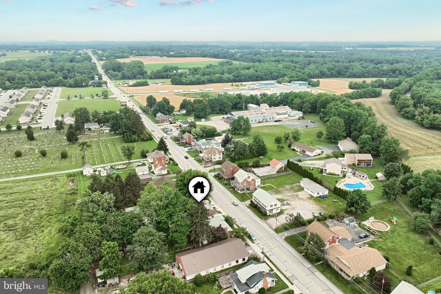 Property Photo:  415 Lincoln Way West  PA 17350 