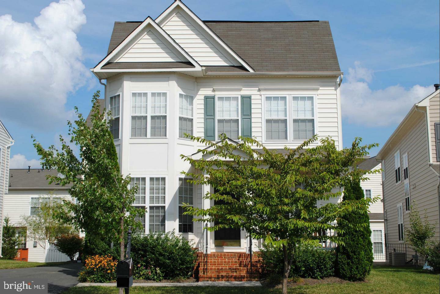Property Photo: 43202 Arbor Greene Way VA 20148
