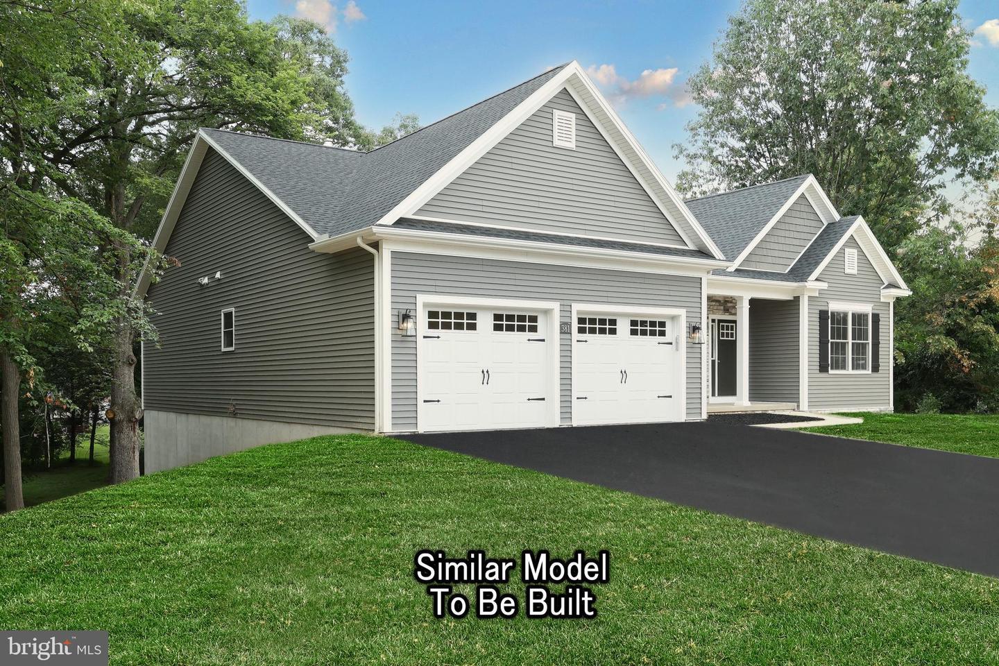 Property Photo:  65 White Oak Trail  PA 17325 