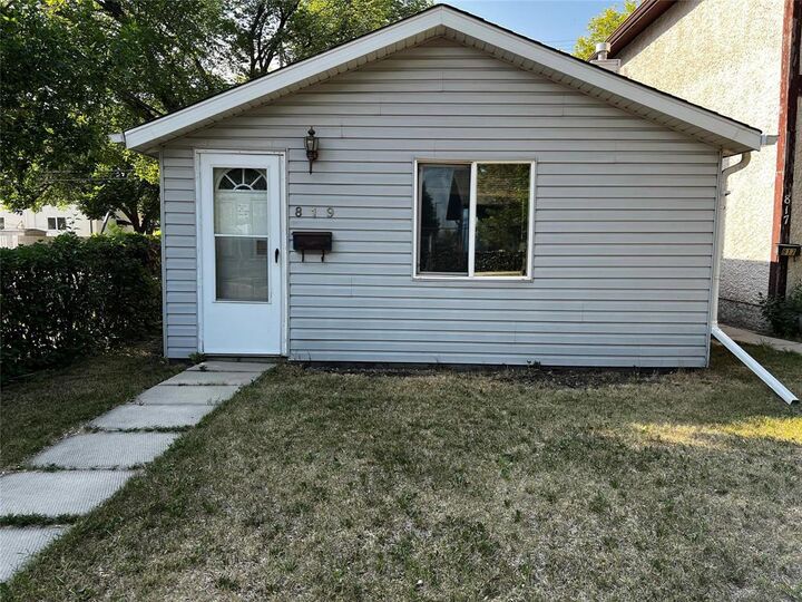 819 Ebby Avenue  Winnipeg MB R3M 2H2 photo