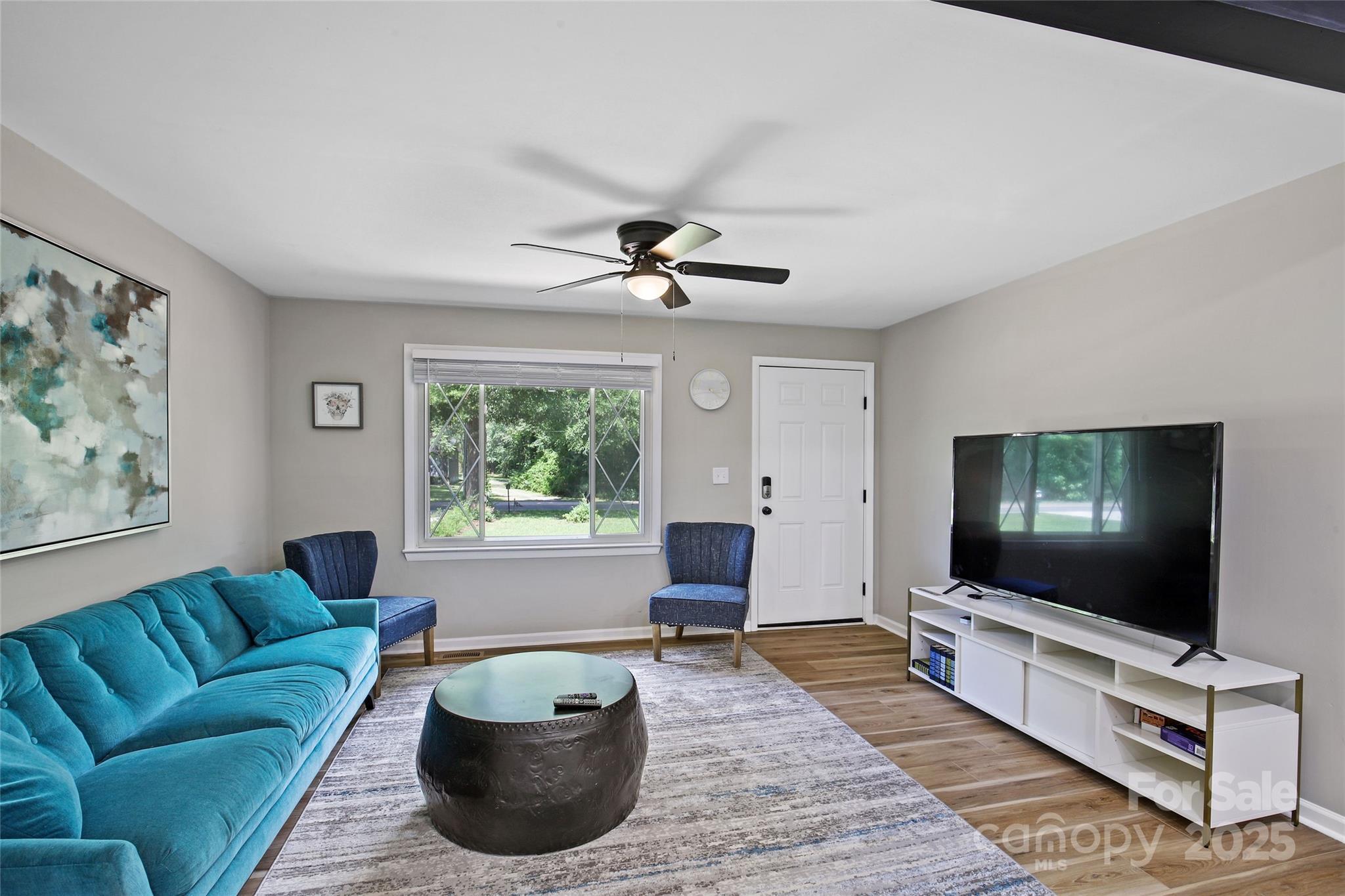 Property Photo: 412 Capps Hill Mine Road NC 28216