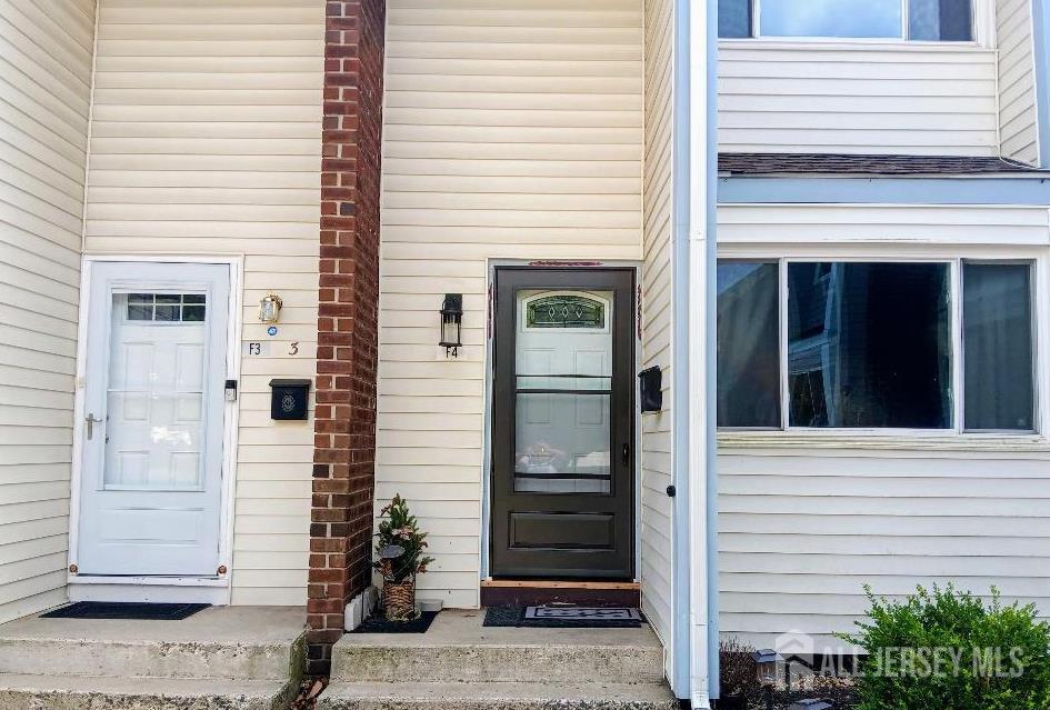 Property Photo:  4 Lincoln Lane F4  NJ 08810 