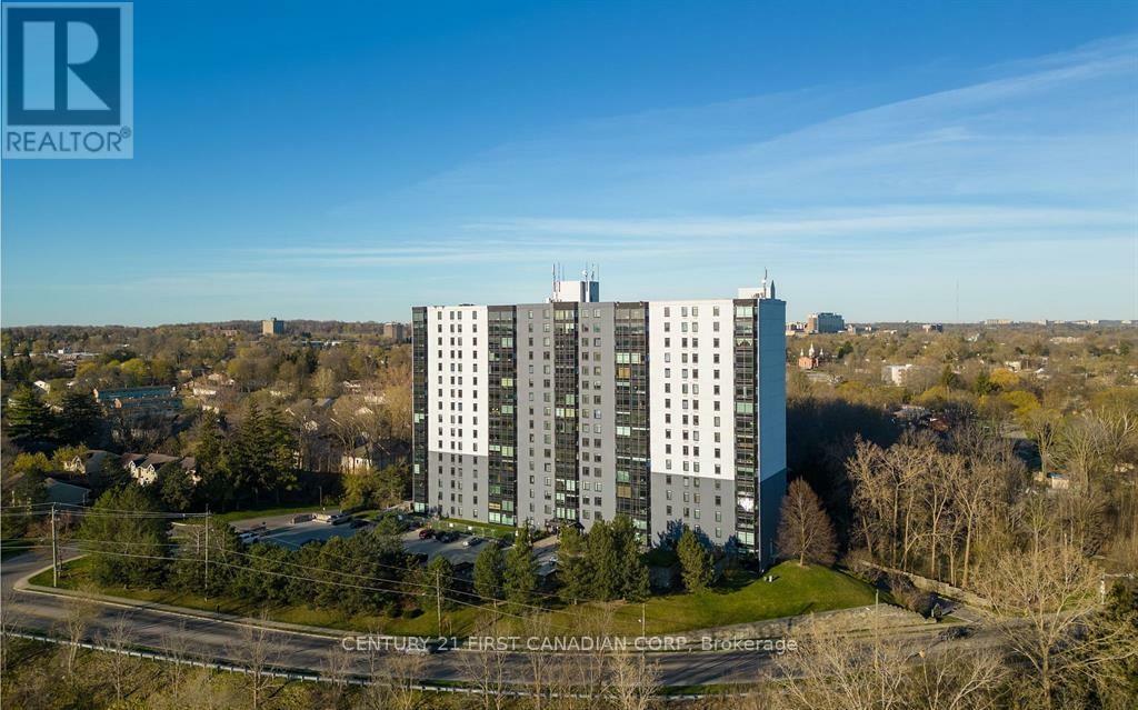 Property Photo: 45 Pond Mills Road 1215 ON N5Z 4W5