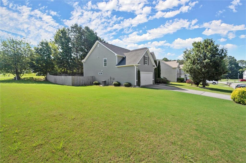 Property Photo: 1900 Sandalwood Court GA 30680