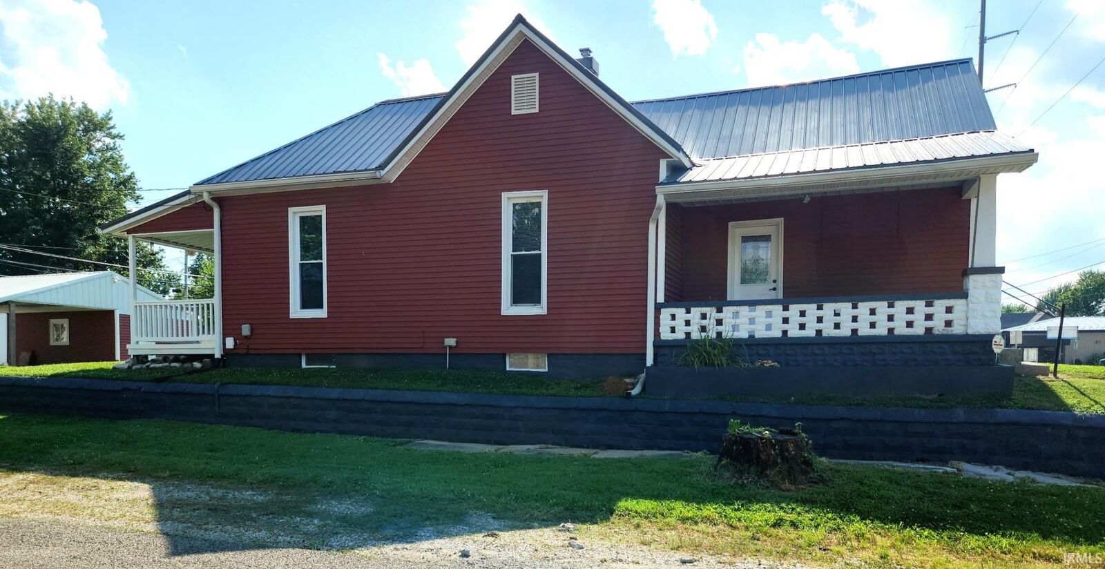 Property Photo: 701 W Walnut Street IN 47501