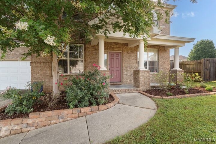 Property Photo:  110 Old Prestwick Court  AL 36066 