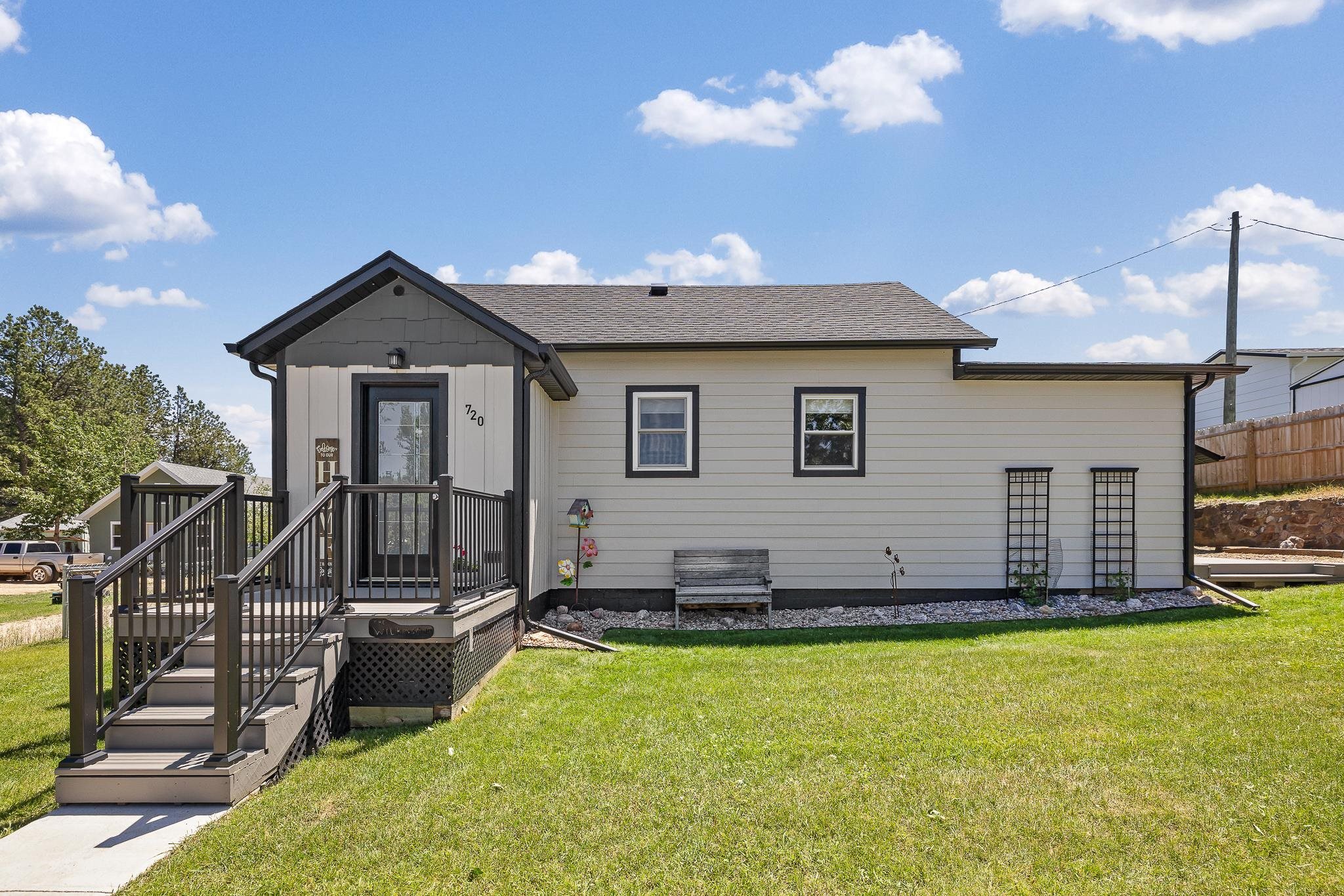 720 Lincoln Street  Custer SD 57730-1220 photo
