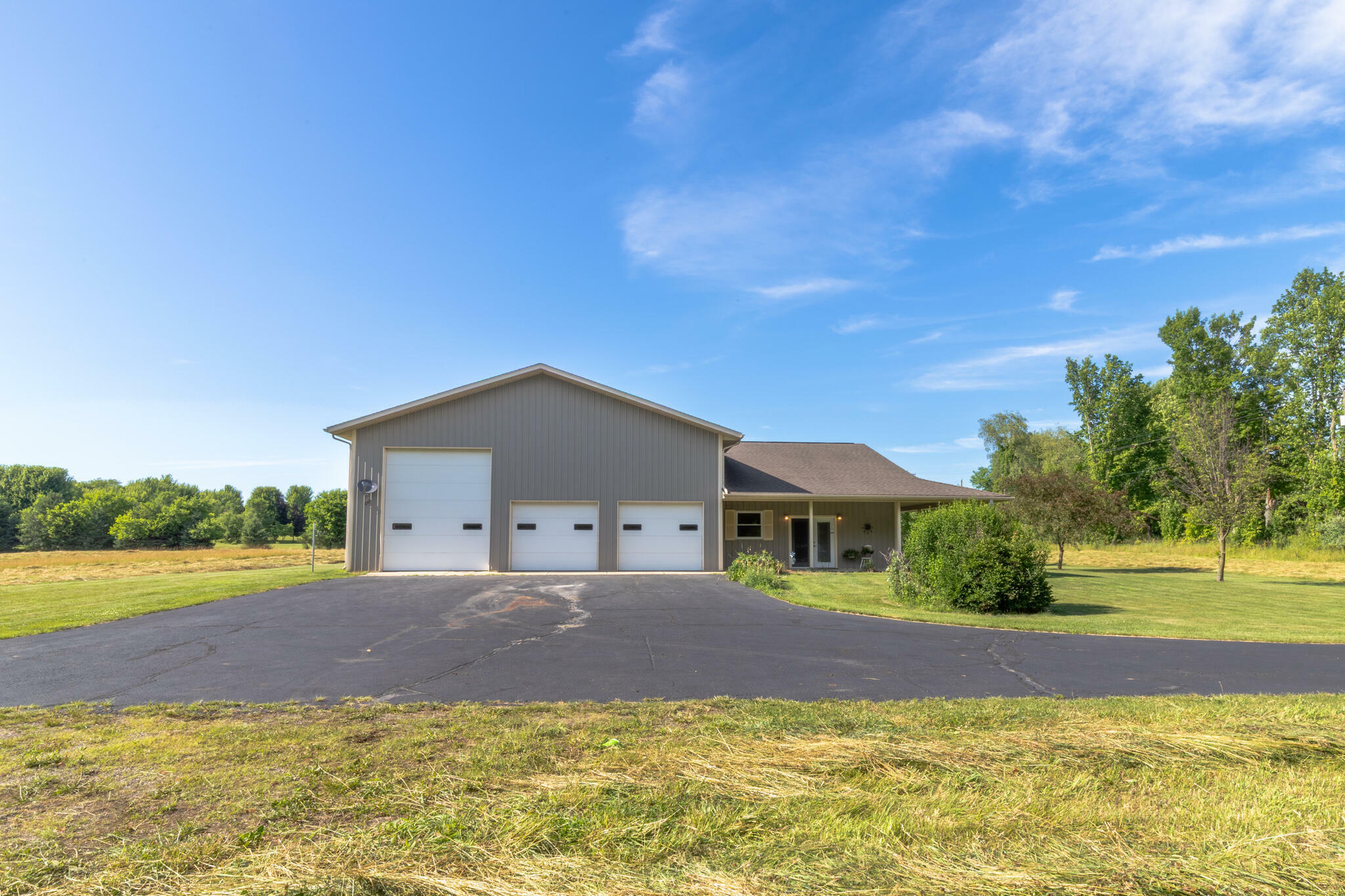 Property Photo: 56234 Sink Road MI 49047