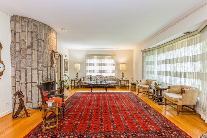 Property Photo: 6727 N Le Mai Avenue IL 60712