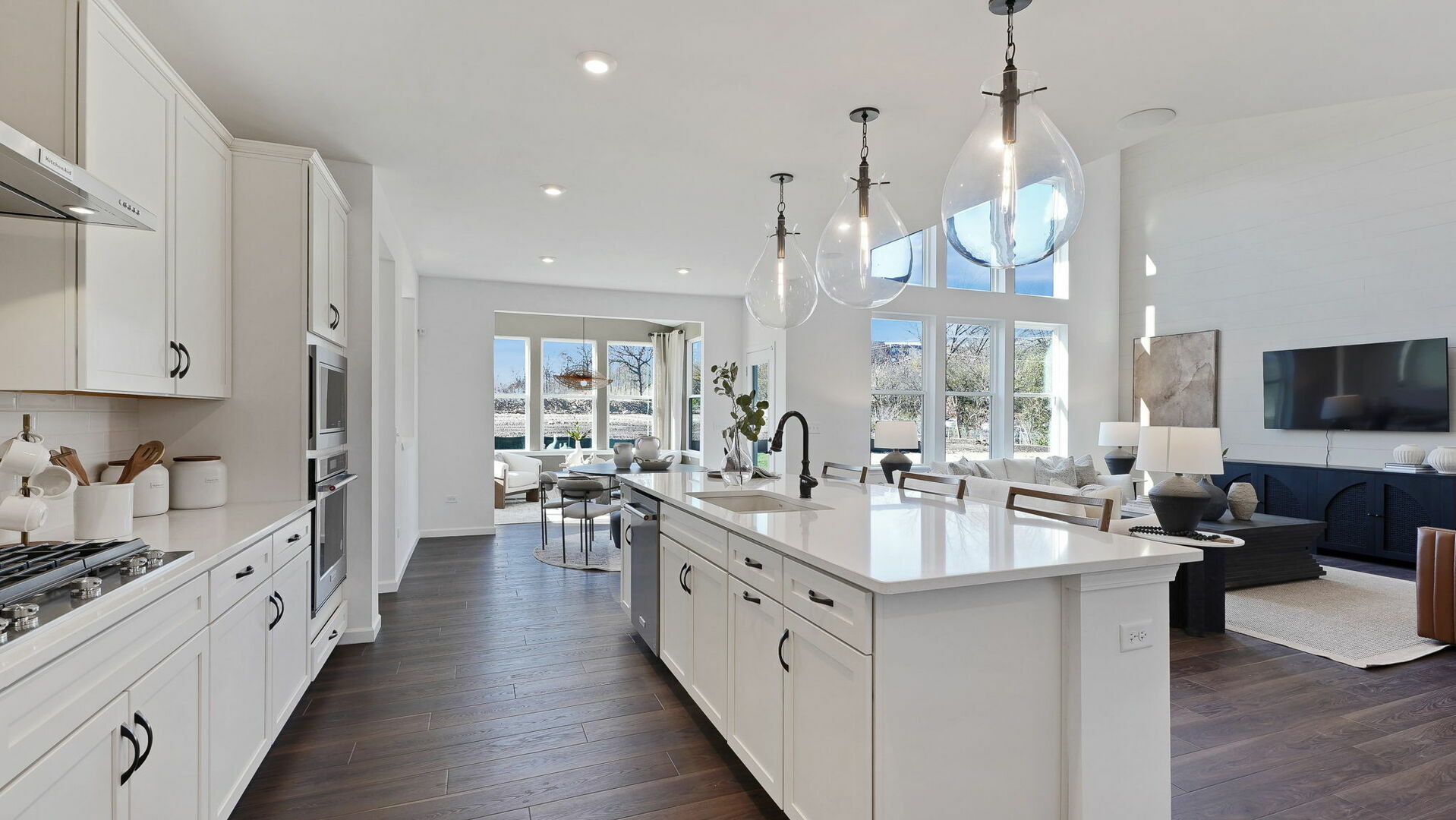 Property Photo: 6269 Lafond Circle IL 60532