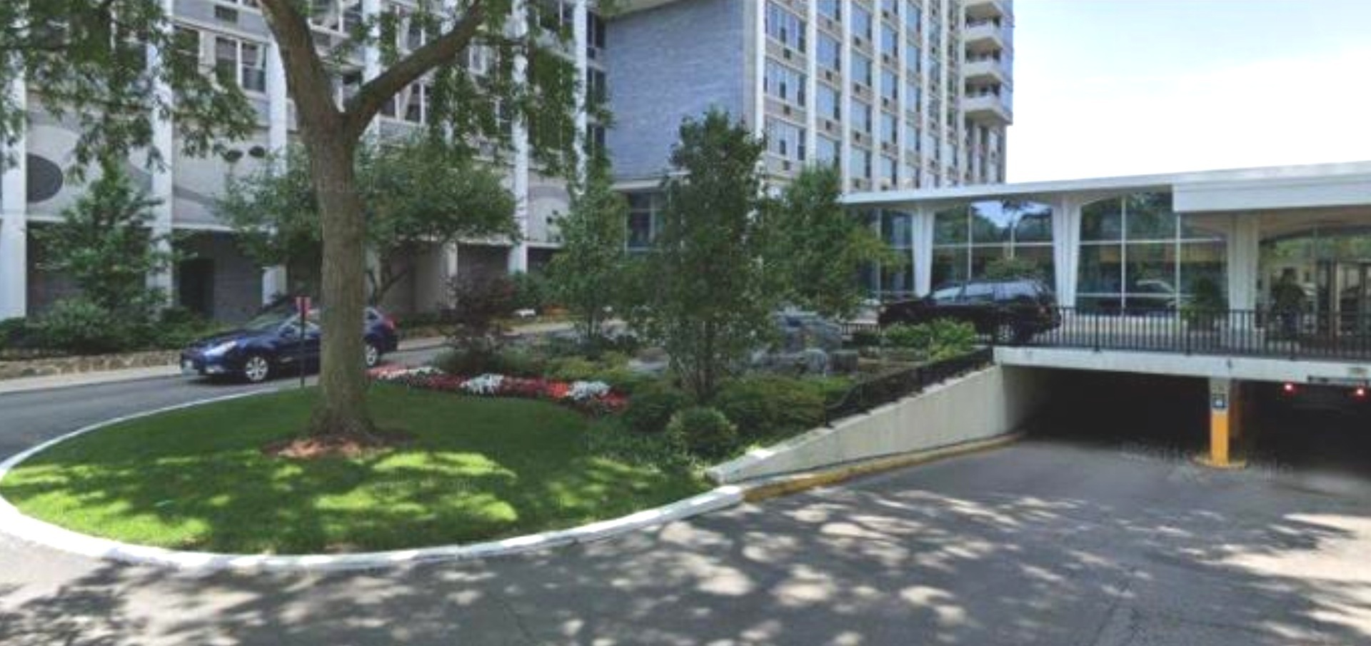 Property Photo: 4250 N Marine Drive 1404 IL 60613