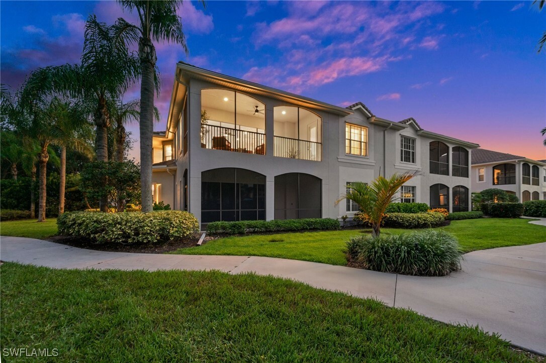 Property Photo: 5004 Maxwell Circle 3-202 FL 34105