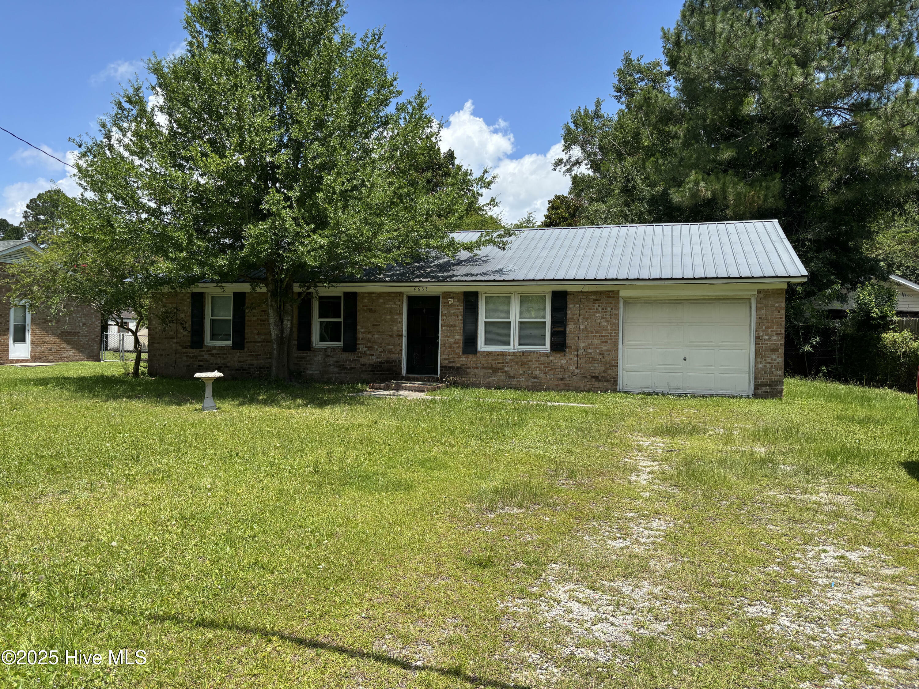 Property Photo:  4633 Kings Drive  NC 28405 