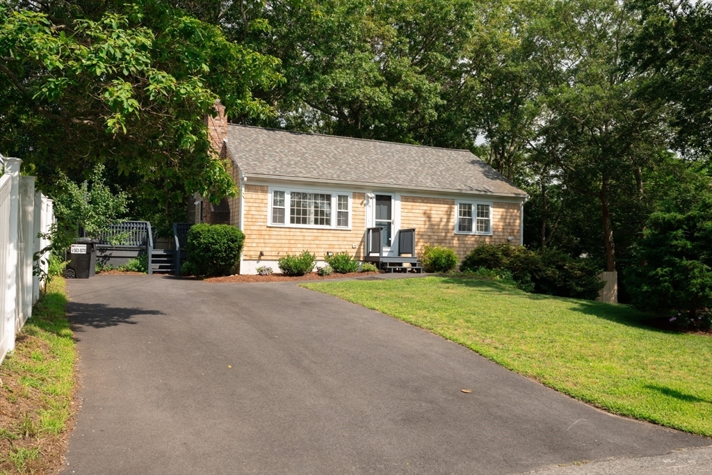 297 Compass Cir  Barnstable MA 02601 photo