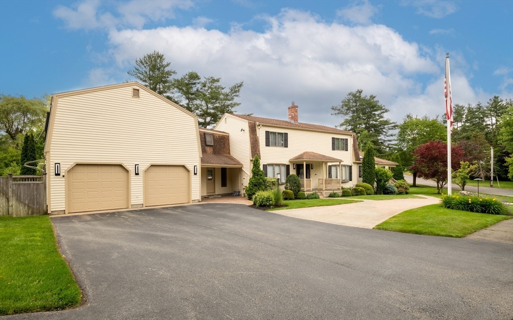 Property Photo:  7 Wildwood Rd  MA 01923 