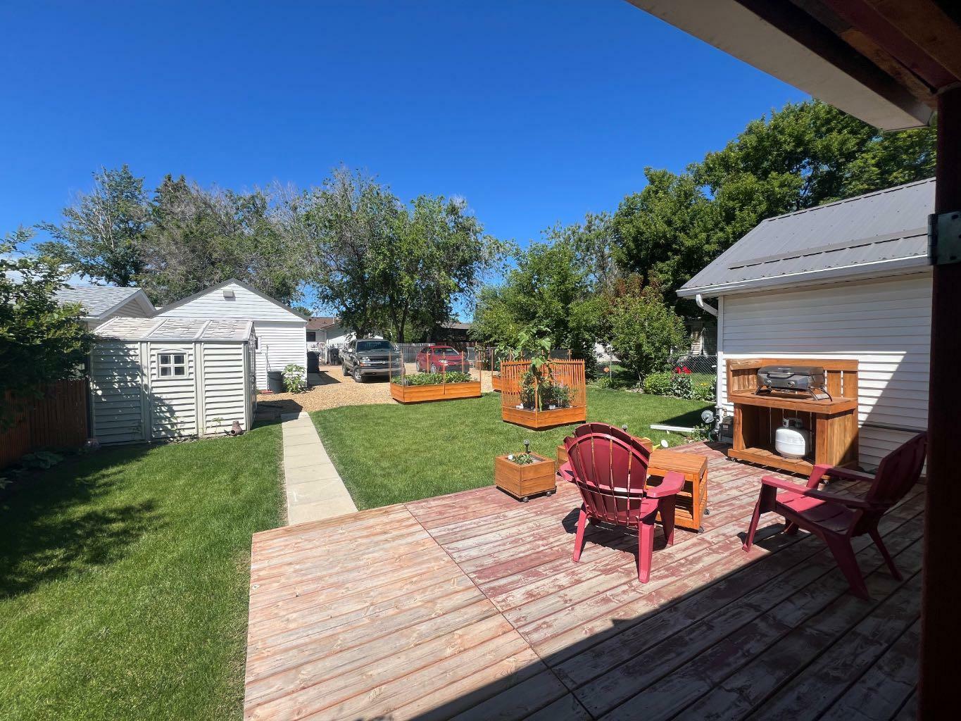 Property Photo: 101 19 Street NW AB T0J 0Y1