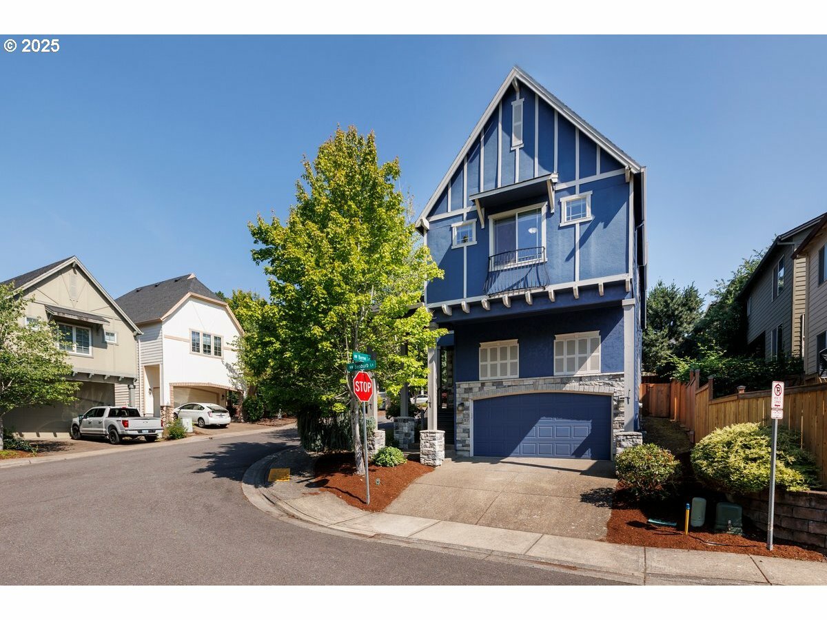 Property Photo:  11687 NW Benburb Ln  OR 97229 