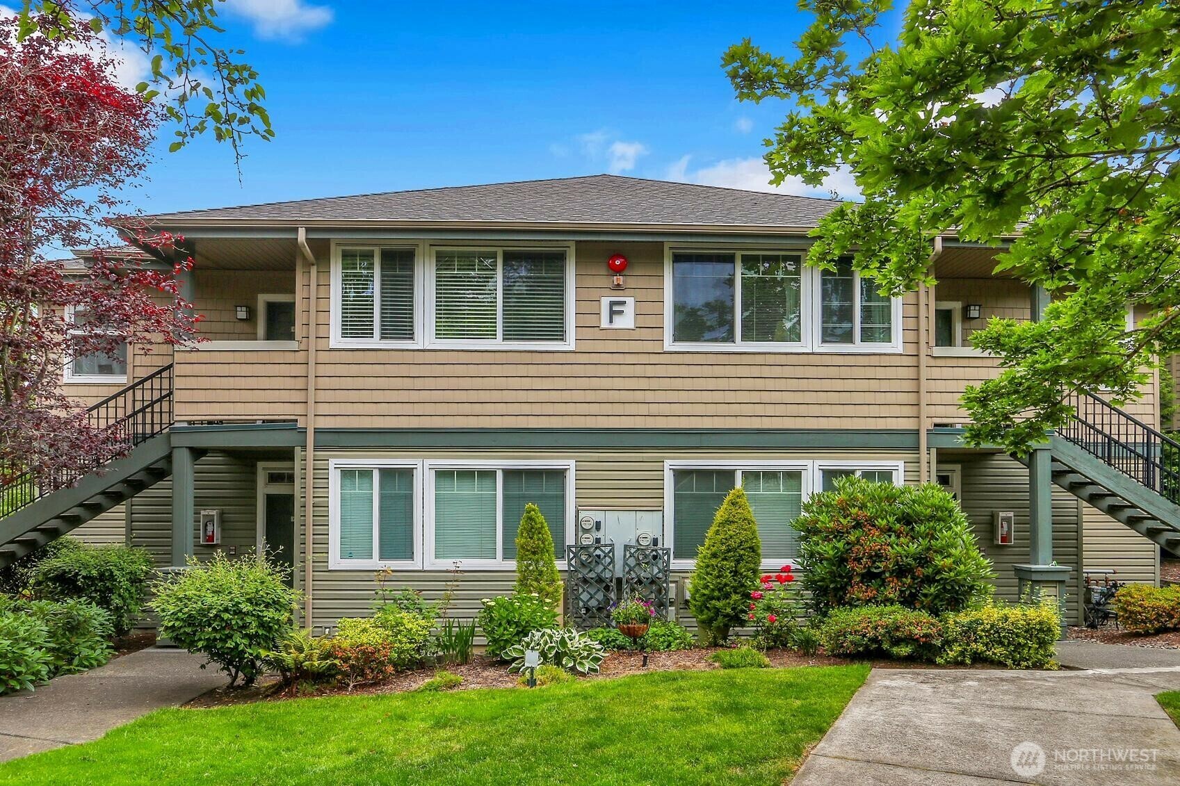 Property Photo:  1500 S 18th Street F202  WA 98055 