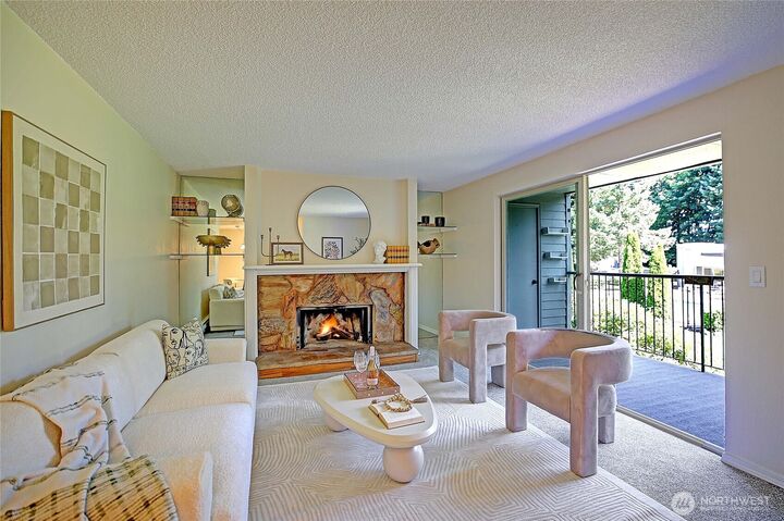 Property Photo: 4641 W Lake Sammamish Parkway SE F205 WA 98027