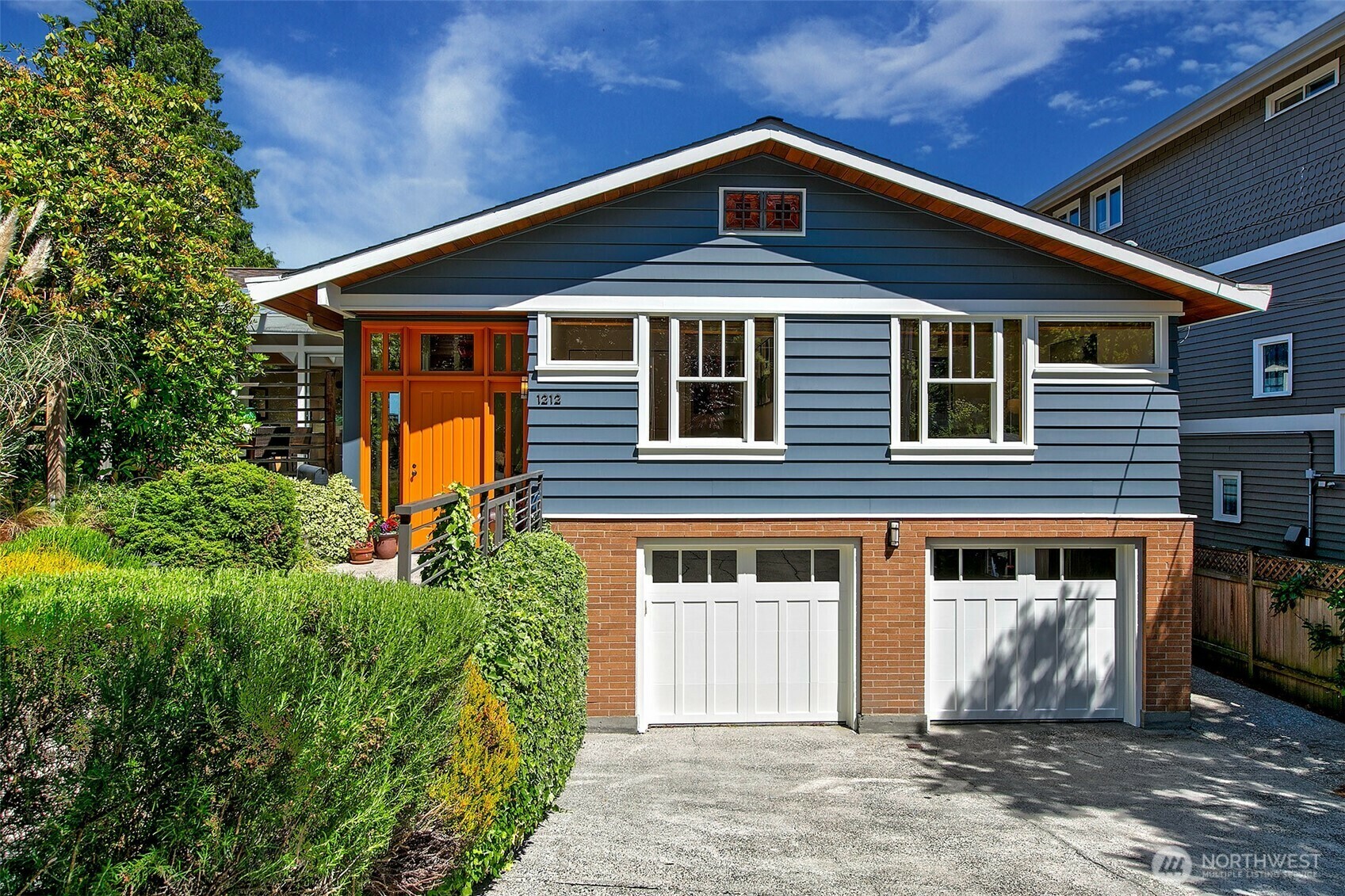 1212  3rd Avenue N  Seattle WA 98109 photo