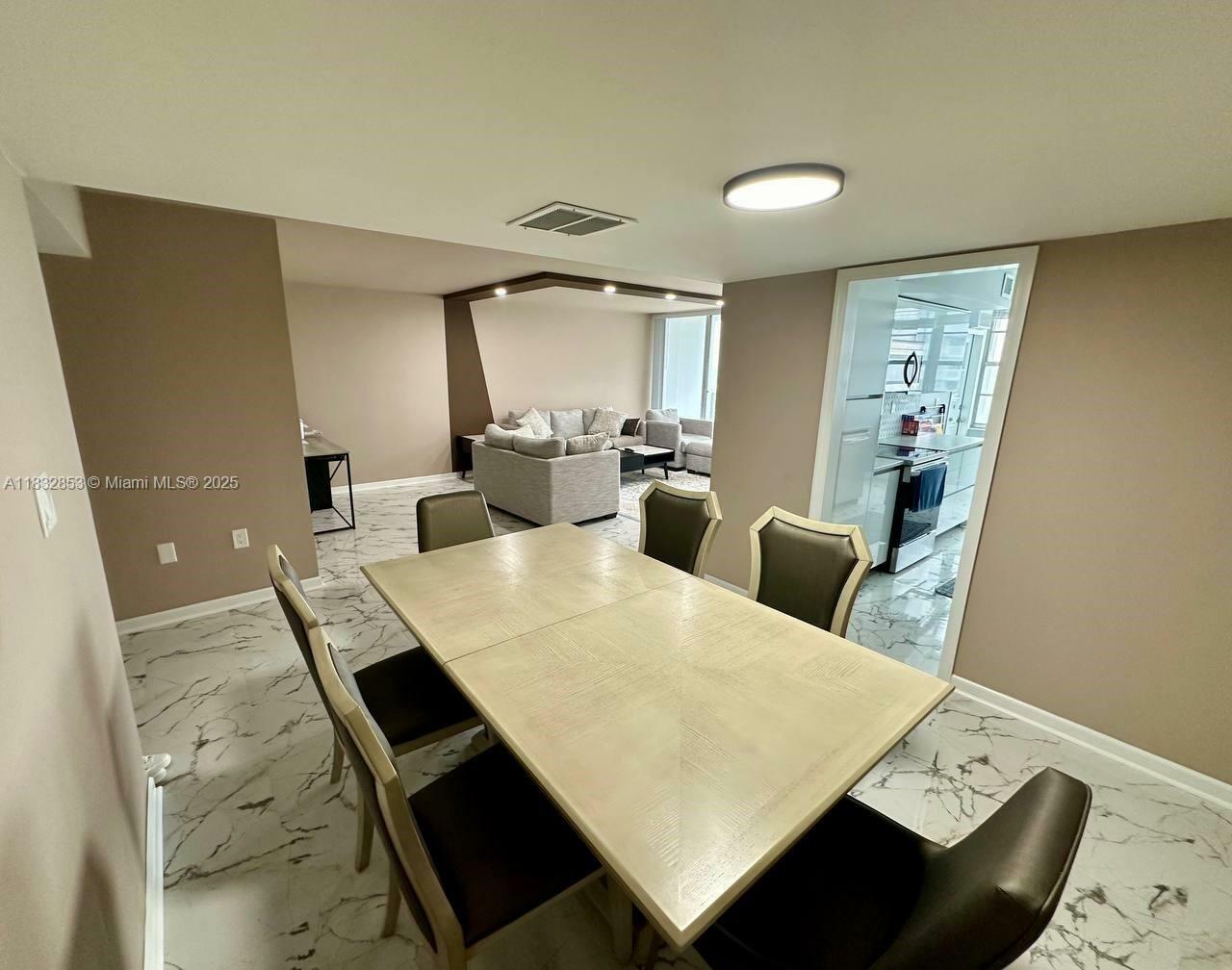 Property Photo: 18071 Biscayne Blvd 1601 FL 33160