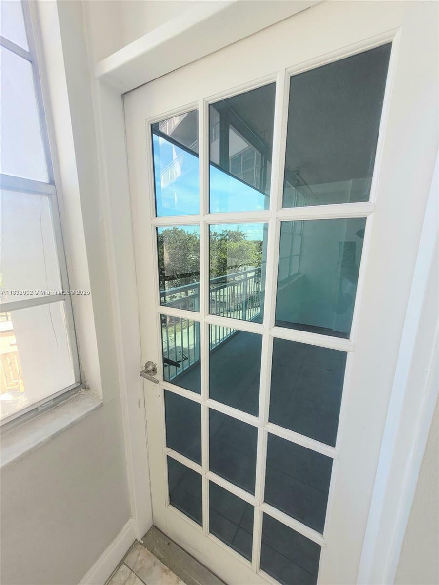 Property Photo: 2025 NE 164th St 319 FL 33162