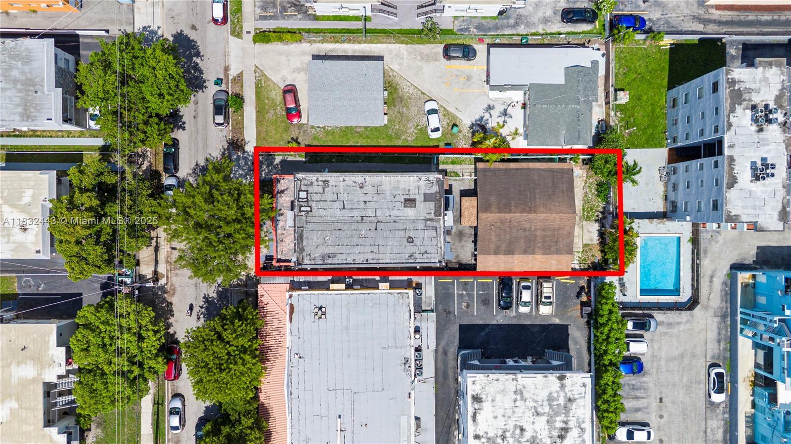 Property Photo:  1619 SW 2nd St  FL 33135 