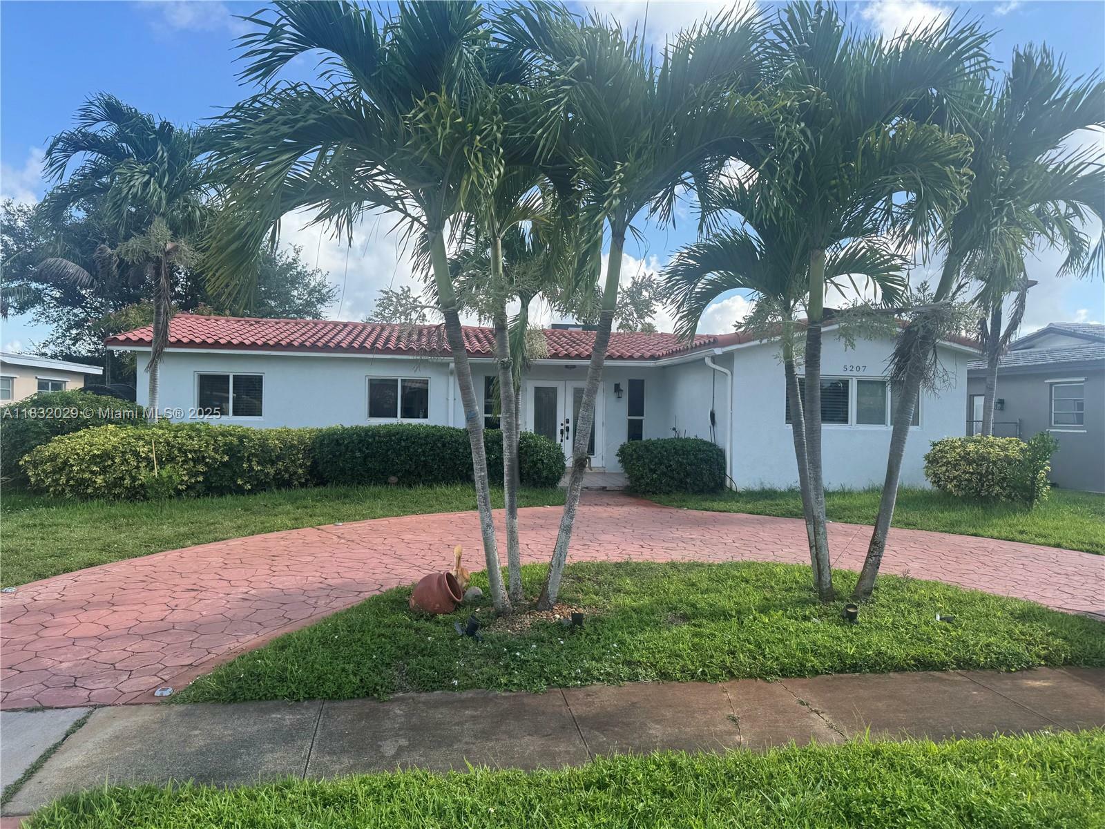 5207 Hayes St  Hollywood FL 33021 photo
