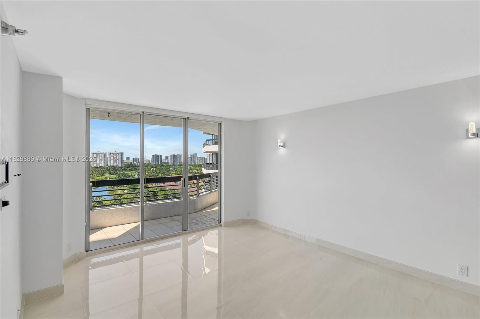 Property Photo:  3400 NE 192nd St 1606  FL 33180 