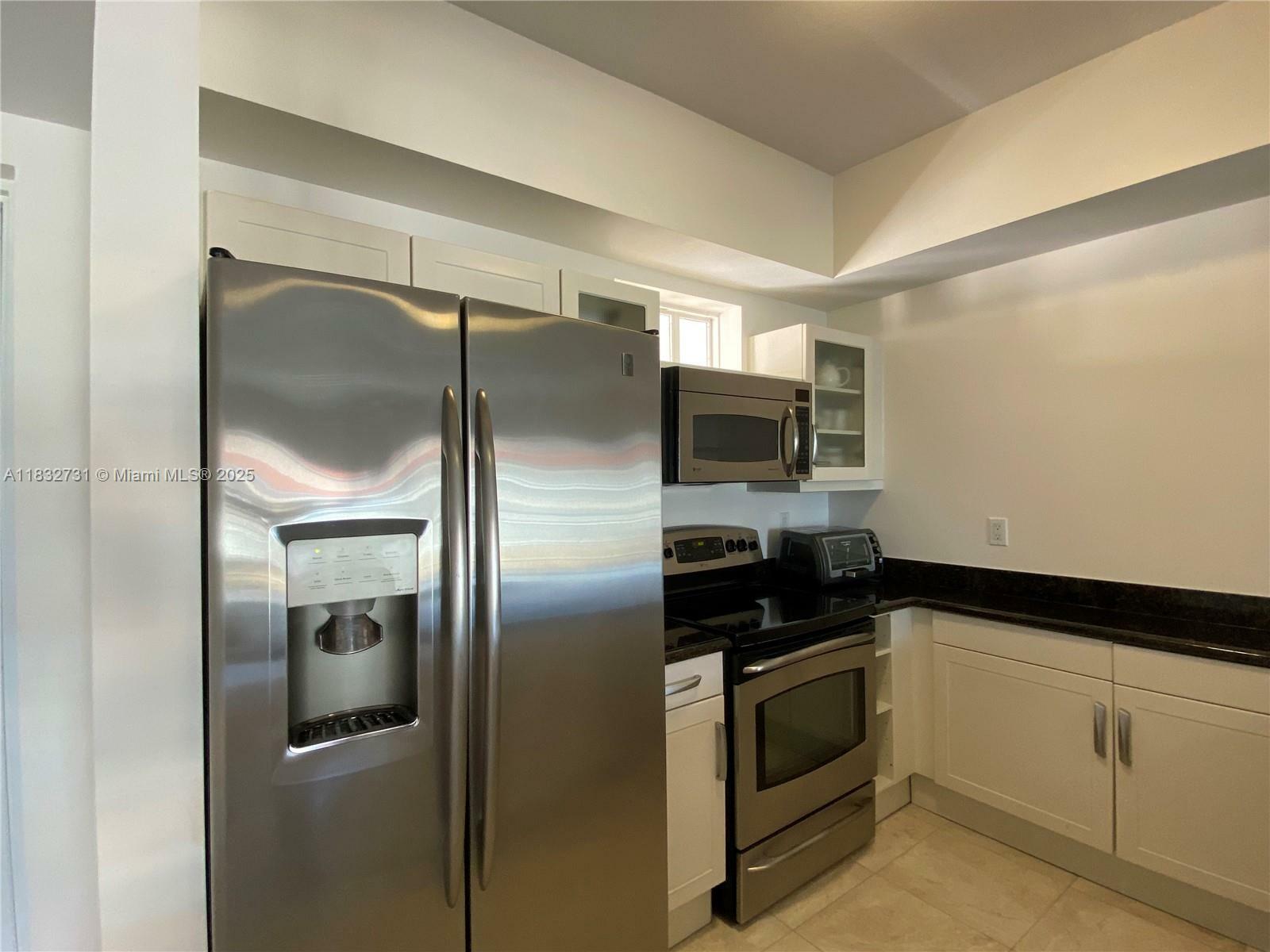 Property Photo: 7270 SW 88th St B502 FL 33156