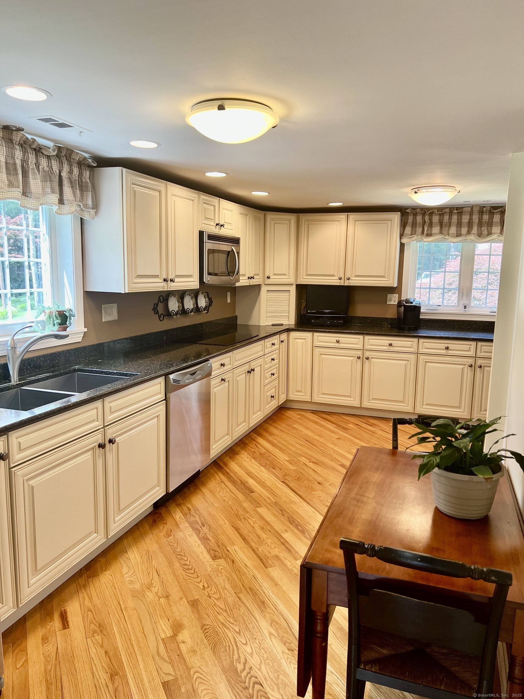 Property Photo: 194 Reynolds Drive CT 06238