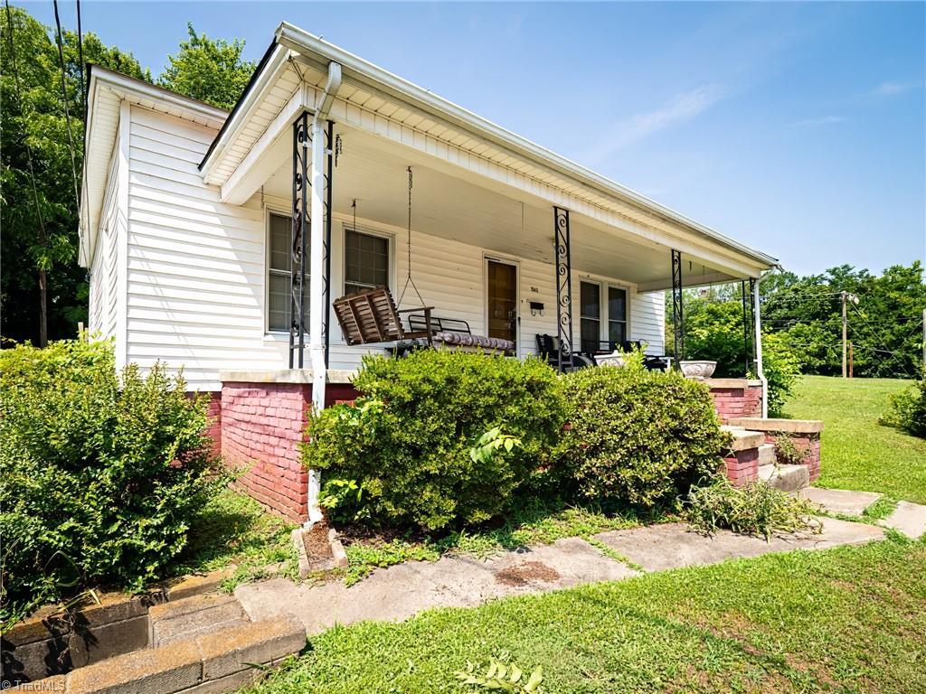 Property Photo:  561 Bridge Street  NC 27288 