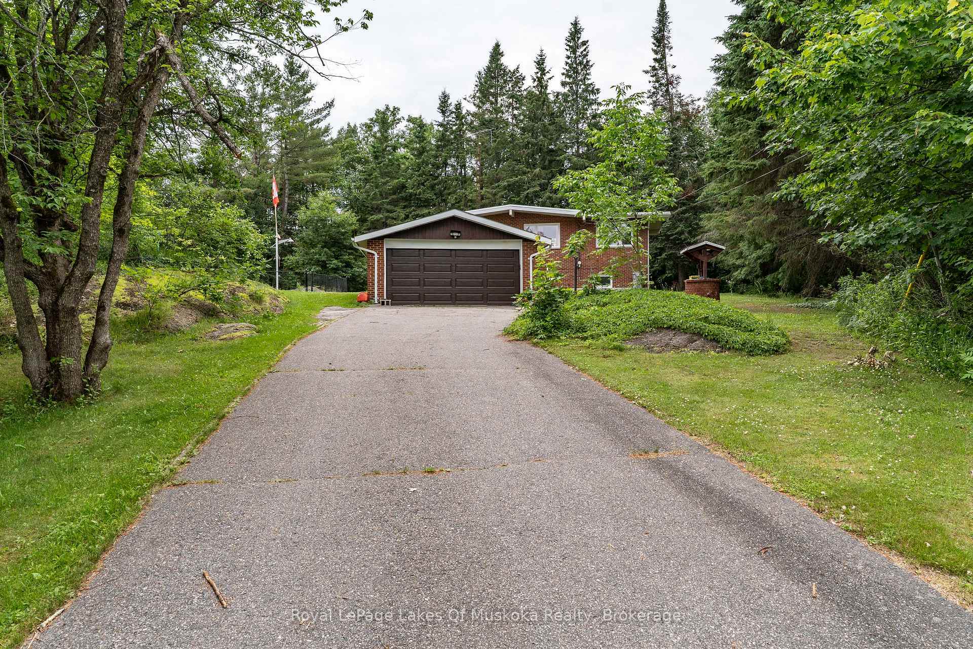Photo de la propriété:  1030 Simpson Road  ON P1P 1R1 