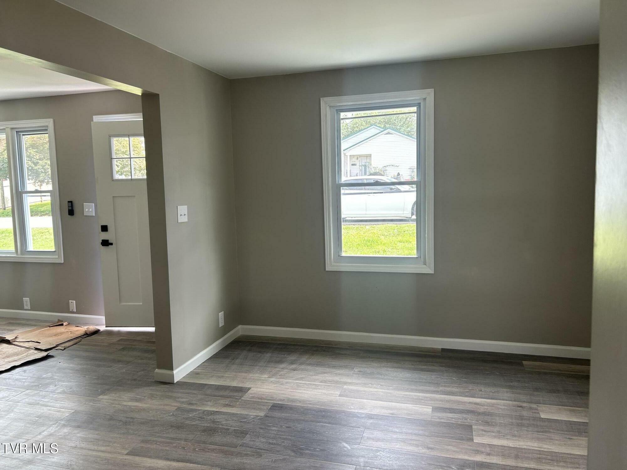 Property Photo: 229 West Doe Avenue TN 37643