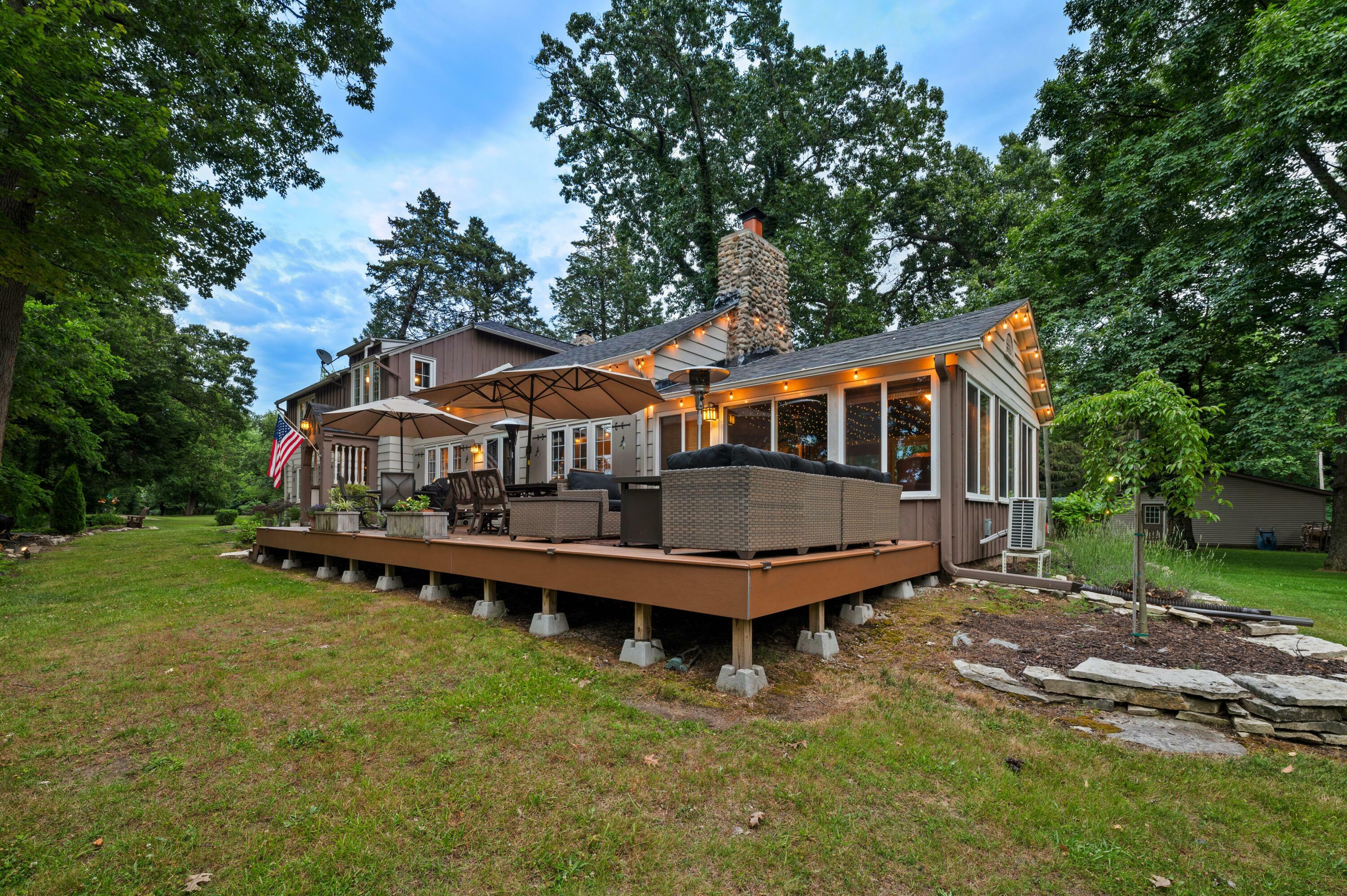 Property Photo: 87132 Cr 687 MI 49057