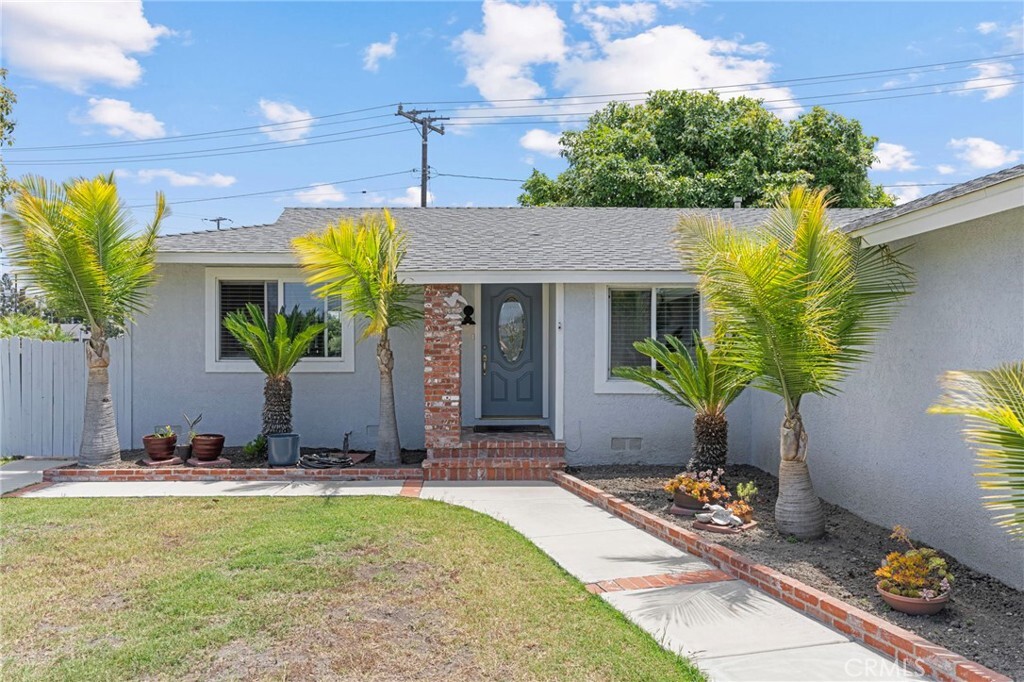 Property Photo: 16052 Davis Lane CA 92649