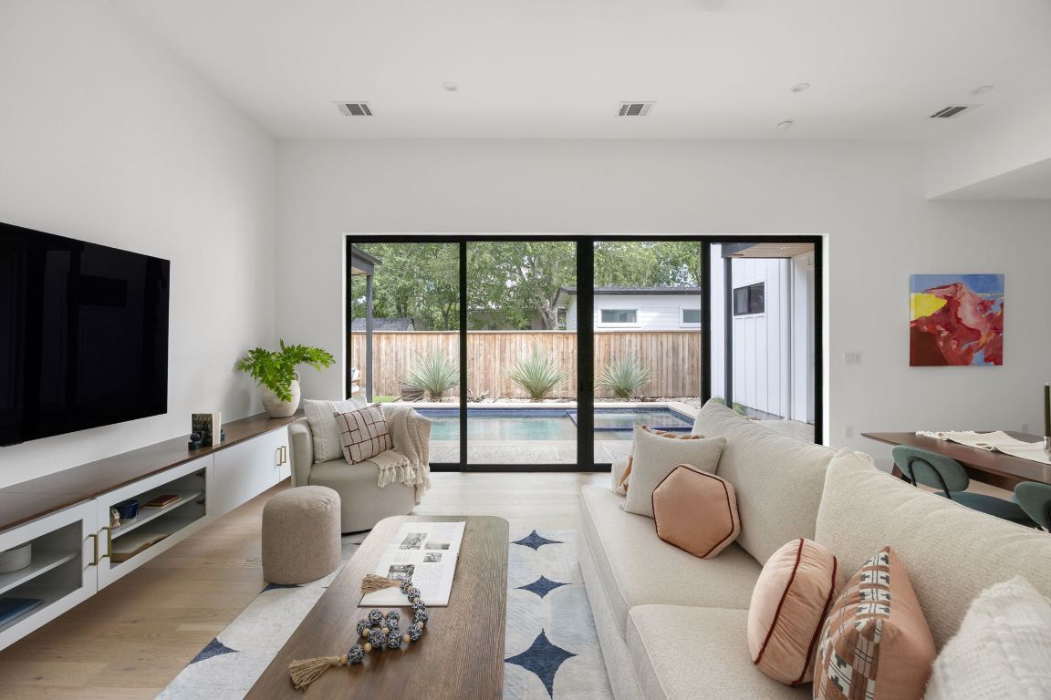 Property Photo: 1911 Piedmont Avenue TX 78757