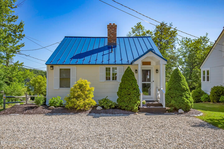 Property Photo: 8 Crawford Way MA 01253