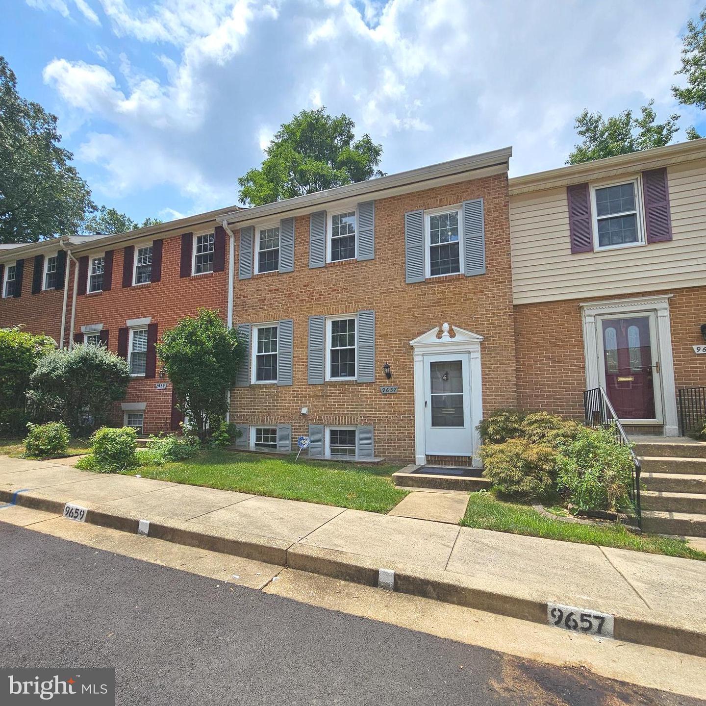 Property Photo:  9657 Lindenbrook Street  VA 22031 