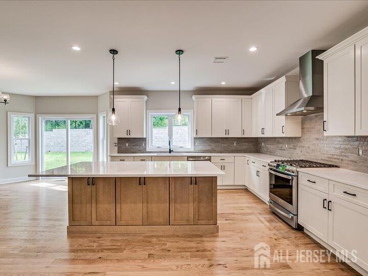 Property Photo: 114 Whispering Hills Road NJ 07080