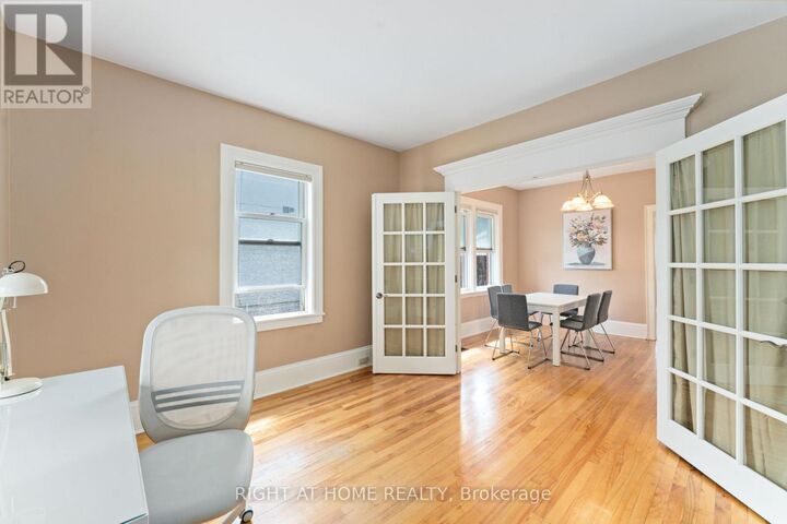 Property Photo:  284 Churchill Avenue North  ON K1Z 5B6 