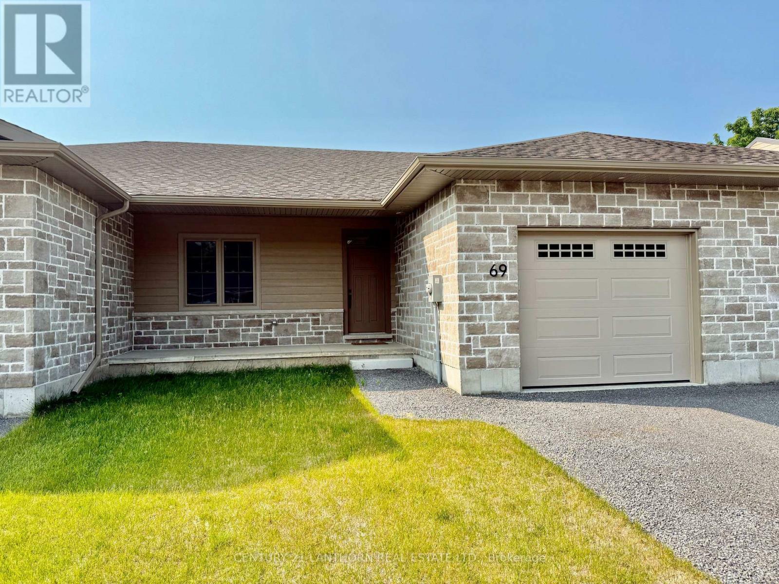 Property Photo:  69 Seymour Street West  ON K0K 2K0 