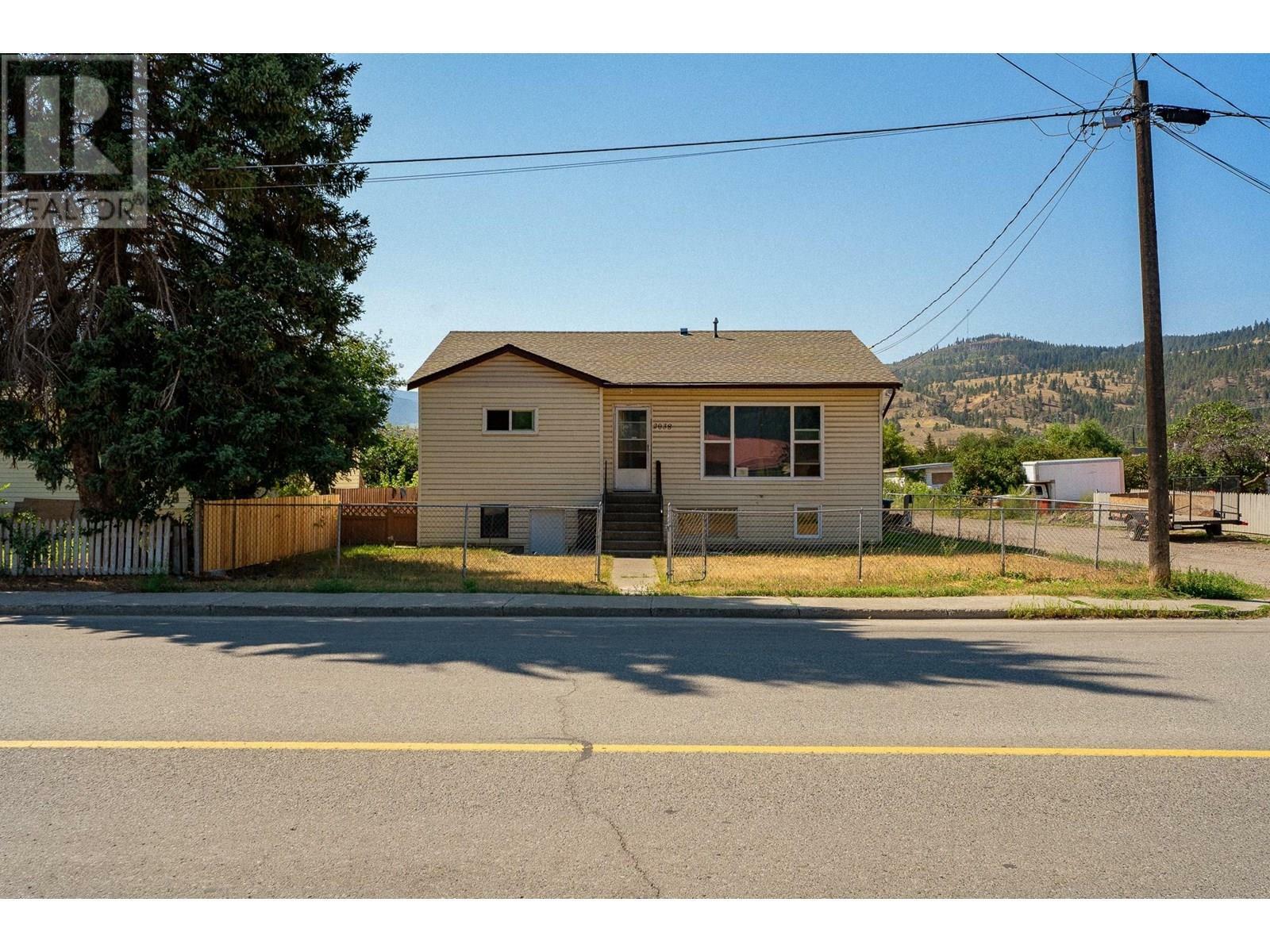 2038 Coldwater Avenue  Merritt BC V1K 1B8 photo