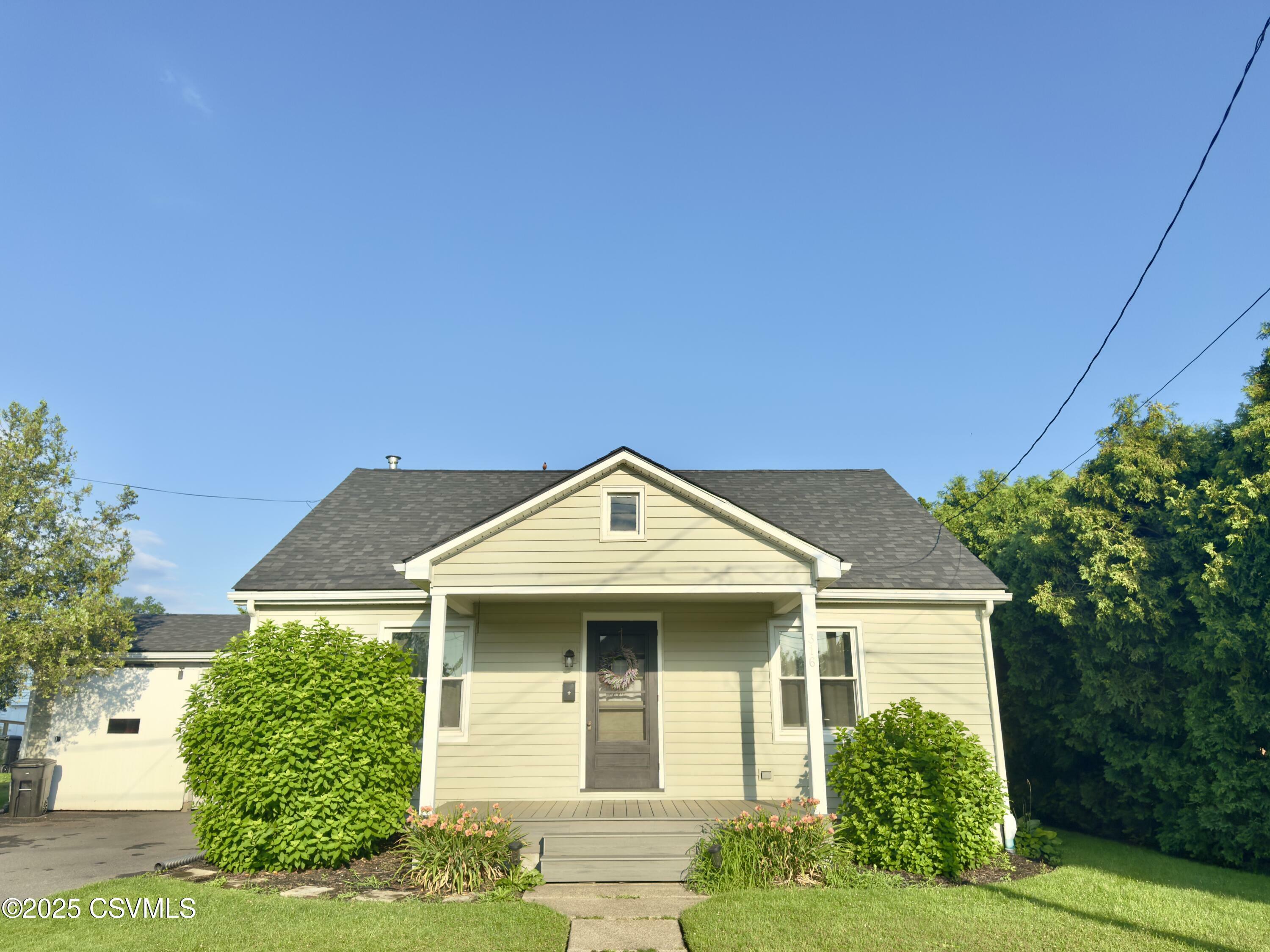 316 N Broad Street  Selinsgrove PA 17870 photo